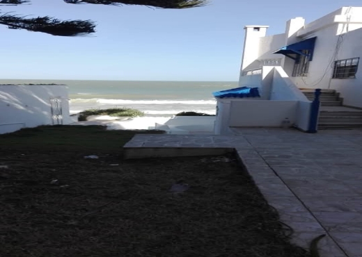 A louer villa à Marsa Plage - Bien immobilier à {"id":23,"country_id":219,"name":"TUNIS","slug":"tunis"} - Agence Immobilière Bey