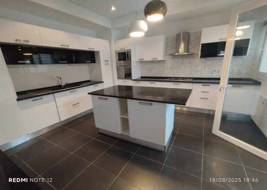 A louer un duplex S3 situé dans une belle résidenc - Bien immobilier à {"id":23,"country_id":219,"name":"TUNIS","slug":"tunis"} - Agence Immobilière Bey